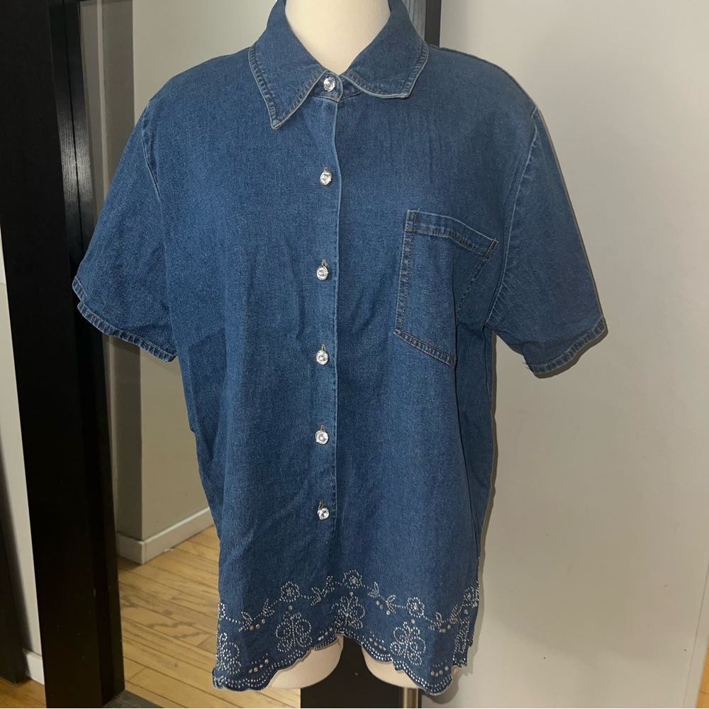 Quacker Factory Women’s Denim Embellished Rhinestone Blouse Size XL